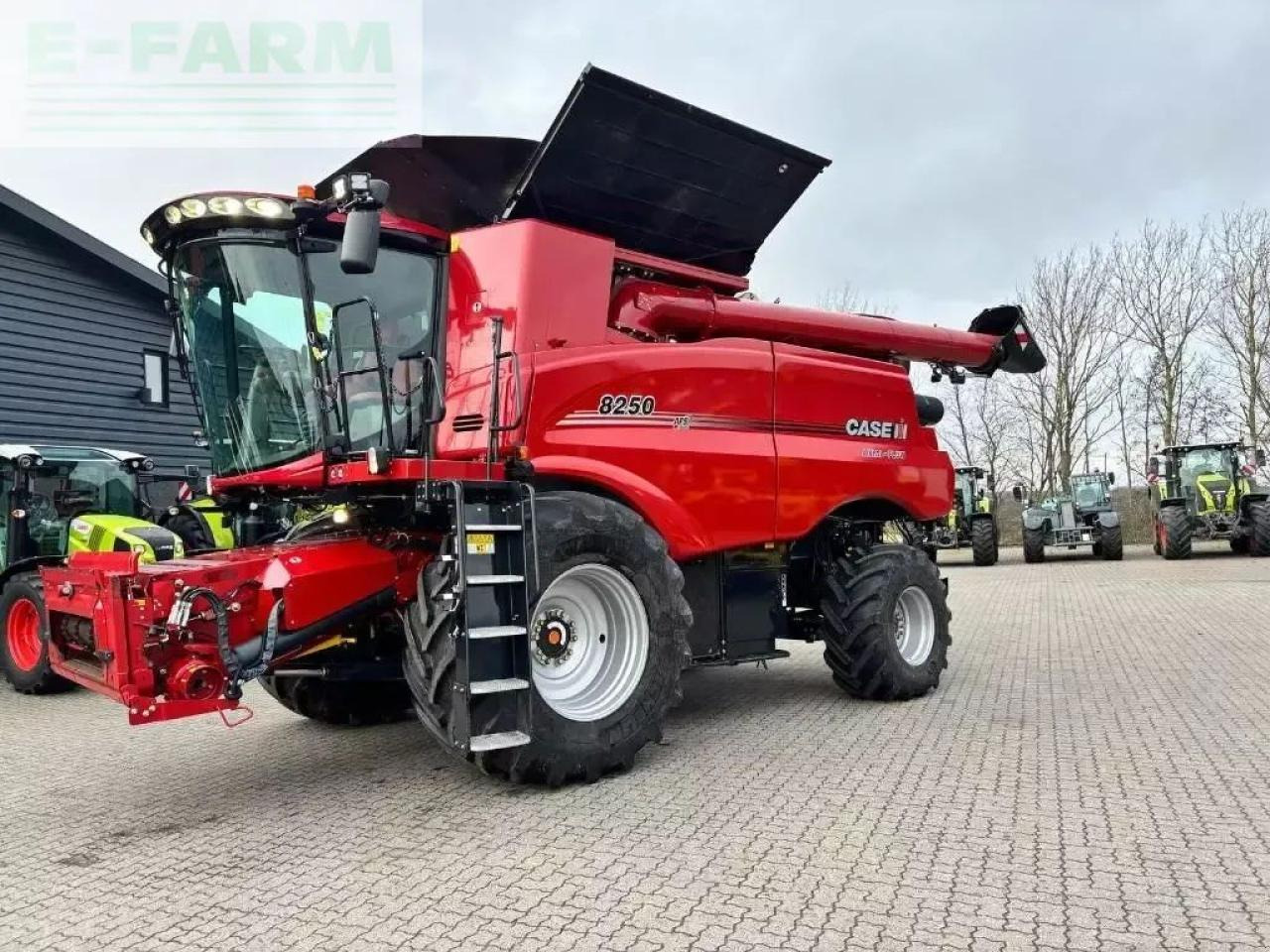 Case-IH axial flow 8250 - Ceifeira debulhadora: foto 3 Case-IH axial flow 8250 - Ceifeira debulhadora: foto 3