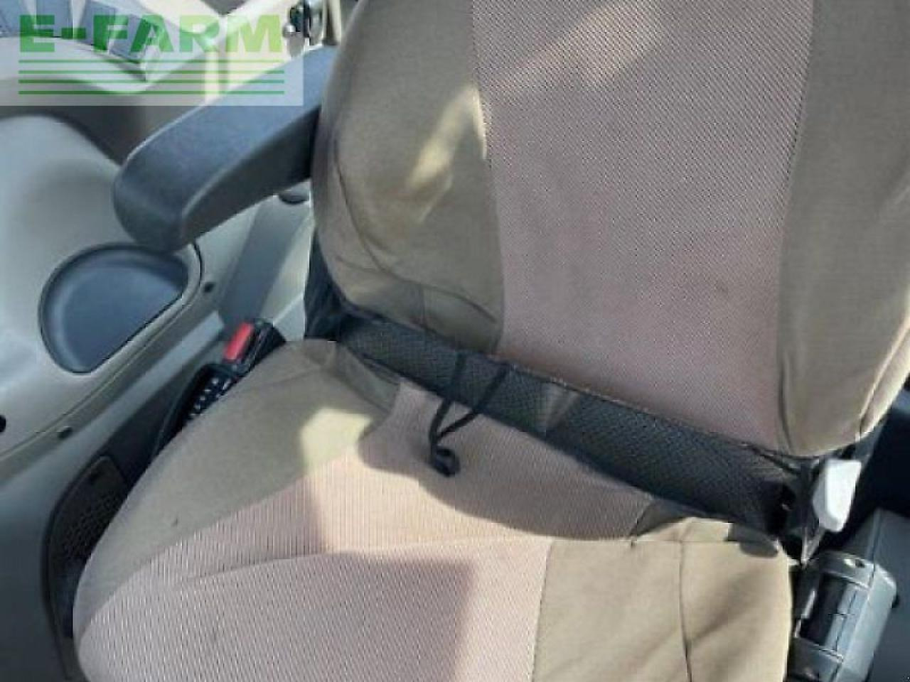 Trator Case-IH gebr. case 100c: foto 9 Trator Case-IH gebr. case 100c: foto 9