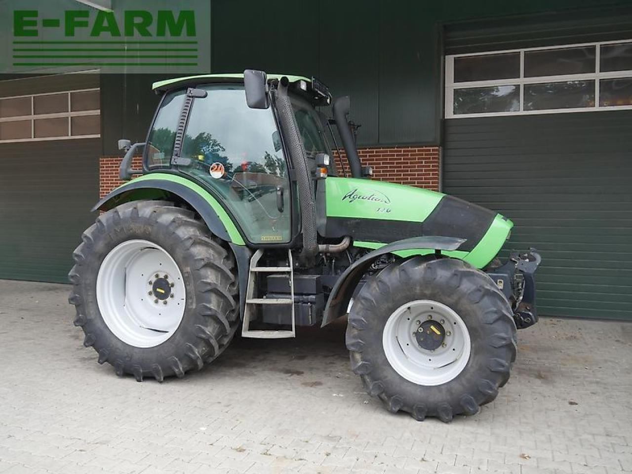 Deutz-Fahr agrotron 120 new nur 2350 std. - Trator: foto 1 Deutz-Fahr agrotron 120 new nur 2350 std. - Trator: foto 1
