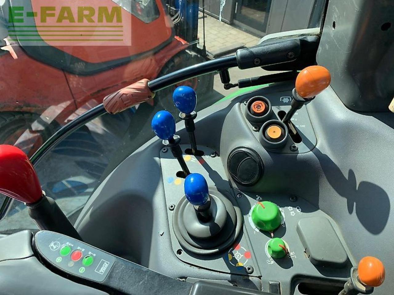 Deutz-Fahr agrotron 165 mk 3 mit fkh und fzw - Trator: foto 5 Deutz-Fahr agrotron 165 mk 3 mit fkh und fzw - Trator: foto 5