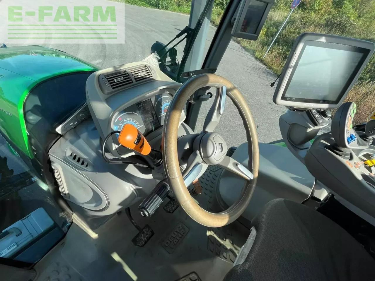 Deutz-Fahr agrotron 6215 ttv TTV - Trator: foto 2 Deutz-Fahr agrotron 6215 ttv TTV - Trator: foto 2