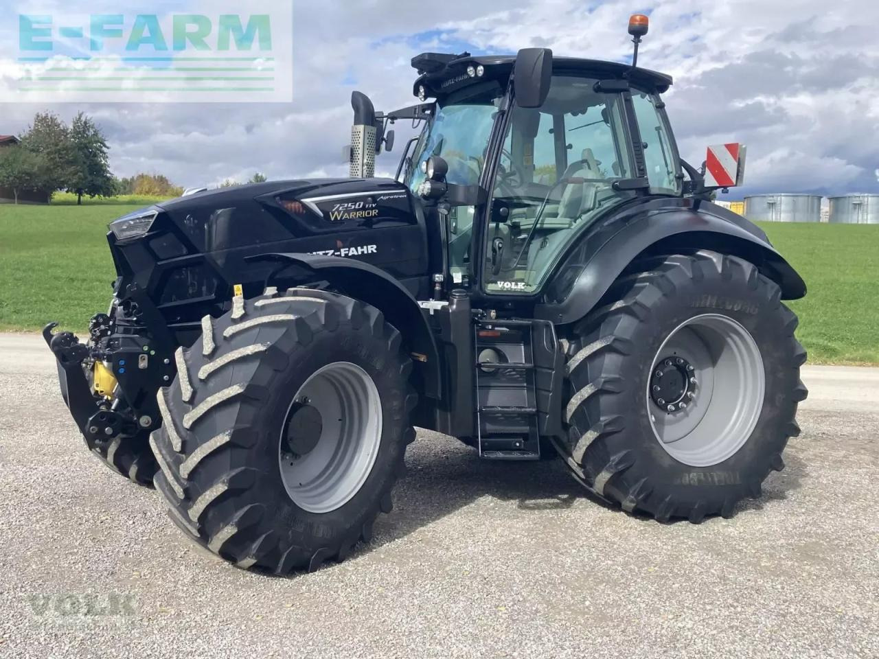 Deutz-Fahr agrotron 7250 ttv warrior TTV - Trator: foto 1 Deutz-Fahr agrotron 7250 ttv warrior TTV - Trator: foto 1