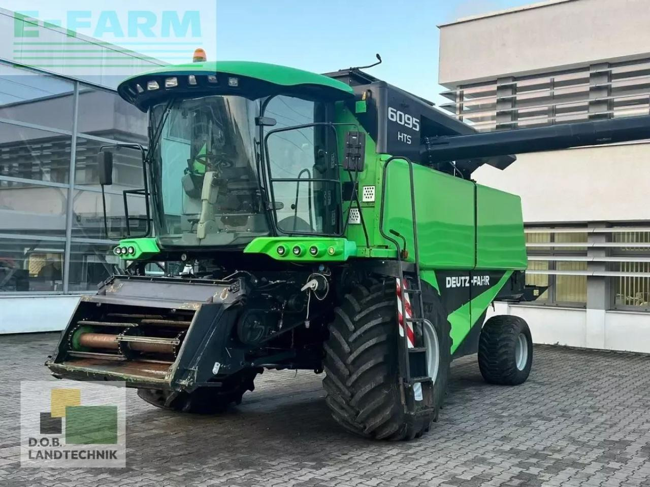 Deutz-Fahr topliner 6095 hts - Ceifeira debulhadora: foto 1 Deutz-Fahr topliner 6095 hts - Ceifeira debulhadora: foto 1