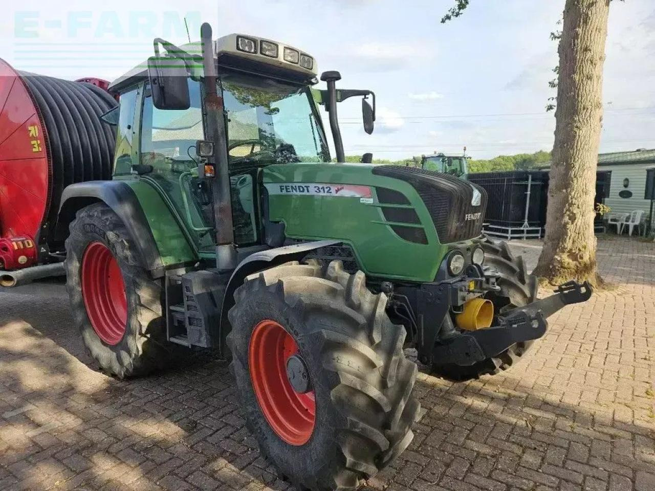 Fendt 312 vario ( 310 311 313 ) - Trator: foto 2 Fendt 312 vario ( 310 311 313 ) - Trator: foto 2