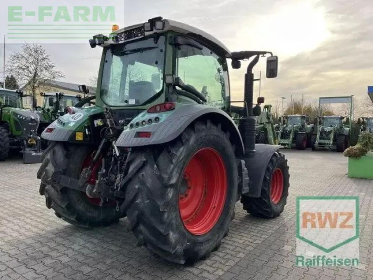 Fendt 313 s4 profi mit frontlader - Trator: foto 5 Fendt 313 s4 profi mit frontlader - Trator: foto 5