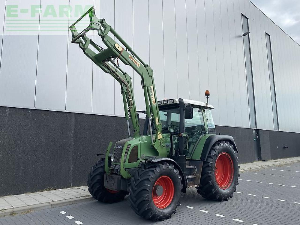 Fendt 409 vario met stoll fz 35 voorlader - Trator: foto 1 Fendt 409 vario met stoll fz 35 voorlader - Trator: foto 1