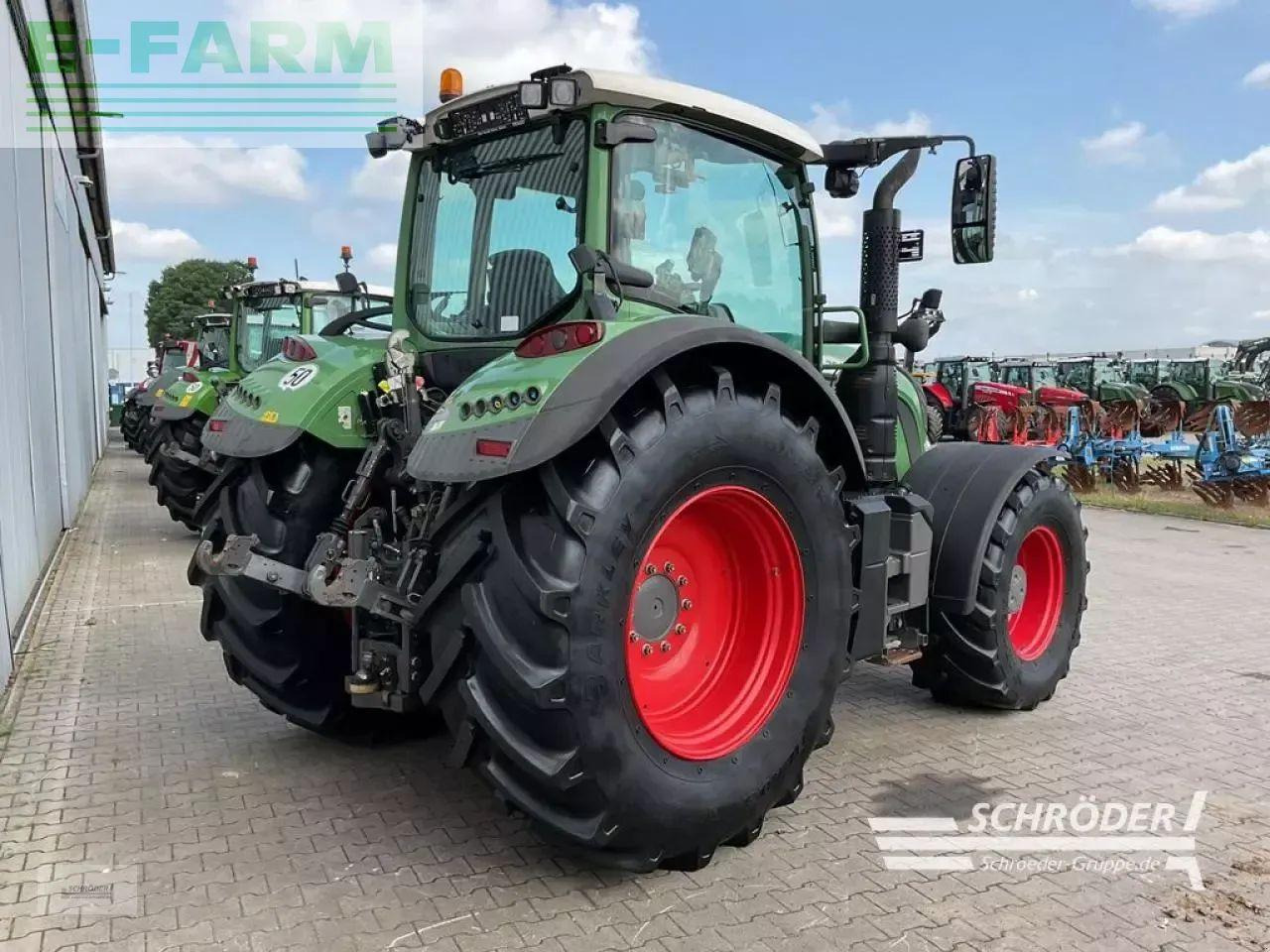 Fendt 724 vario s4 profi plus ProfiPlus - Trator: foto 3 Fendt 724 vario s4 profi plus ProfiPlus - Trator: foto 3