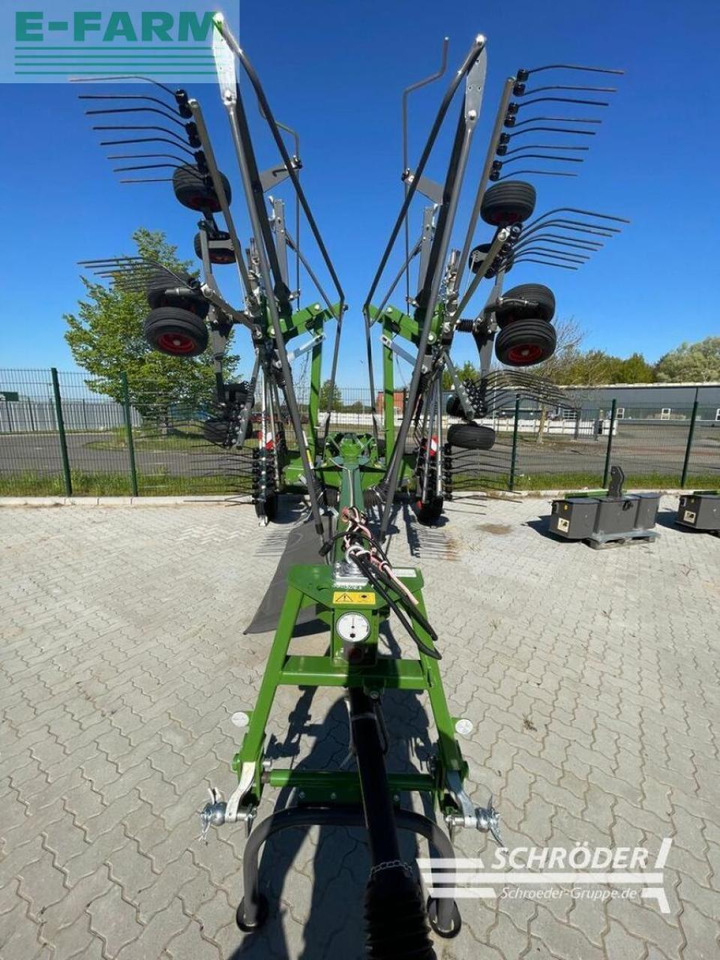 Fendt former 8055 pro - Ancinho enleirador: foto 3 Fendt former 8055 pro - Ancinho enleirador: foto 3