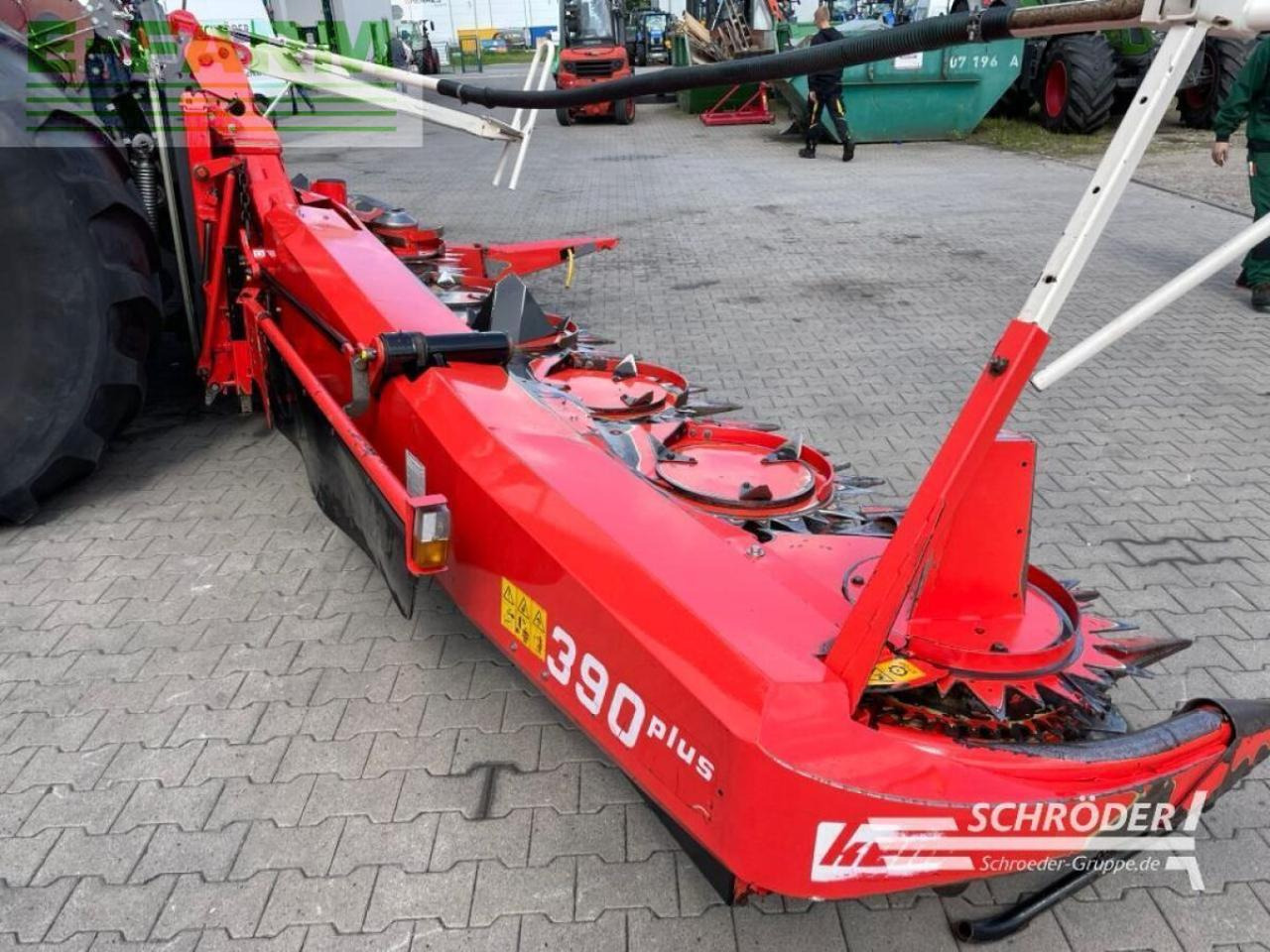 Fendt katana 85 + kemper 390plus + kemper 3002 - Picadora de forragem automotriz: foto 4 Fendt katana 85 + kemper 390plus + kemper 3002 - Picadora de forragem automotriz: foto 4