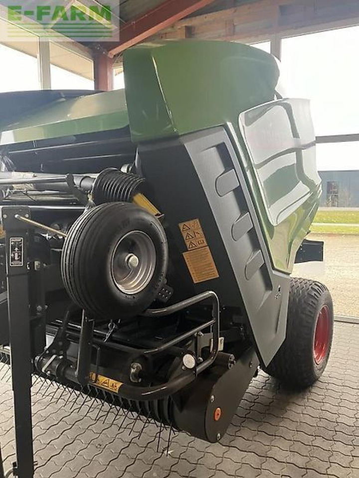Fendt rotana 130f - Enfardadeira de fardos quadrados: foto 1 Fendt rotana 130f - Enfardadeira de fardos quadrados: foto 1