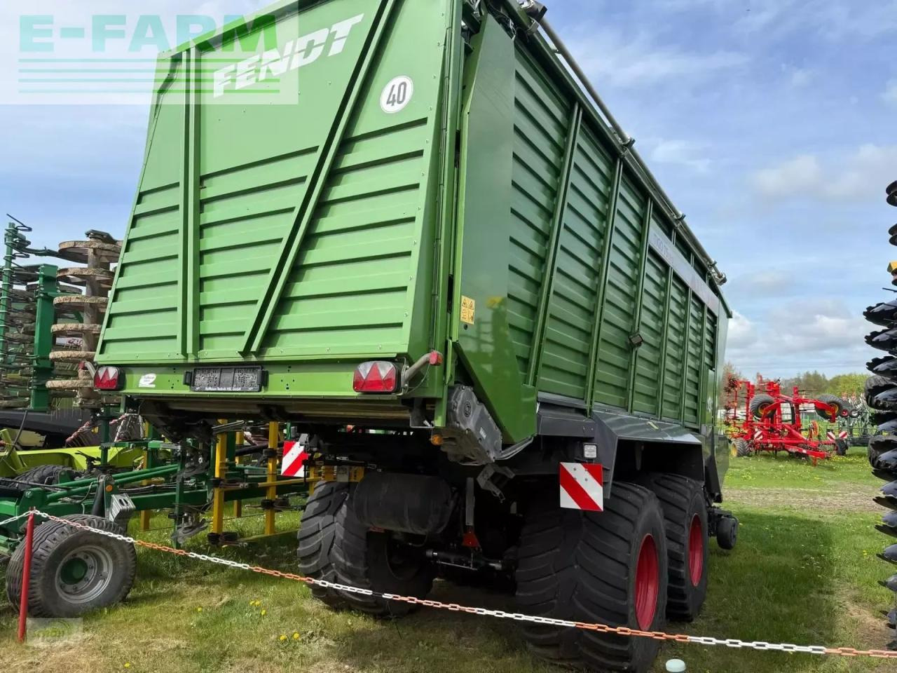 Fendt tigo 75 xr mit 800/45 r26,5 bereifung, laderaumabdeckung und 3 dosierwalzen - Autocarregadora: foto 4 Fendt tigo 75 xr mit 800/45 r26,5 bereifung, laderaumabdeckung und 3 dosierwalzen - Autocarregadora: foto 4