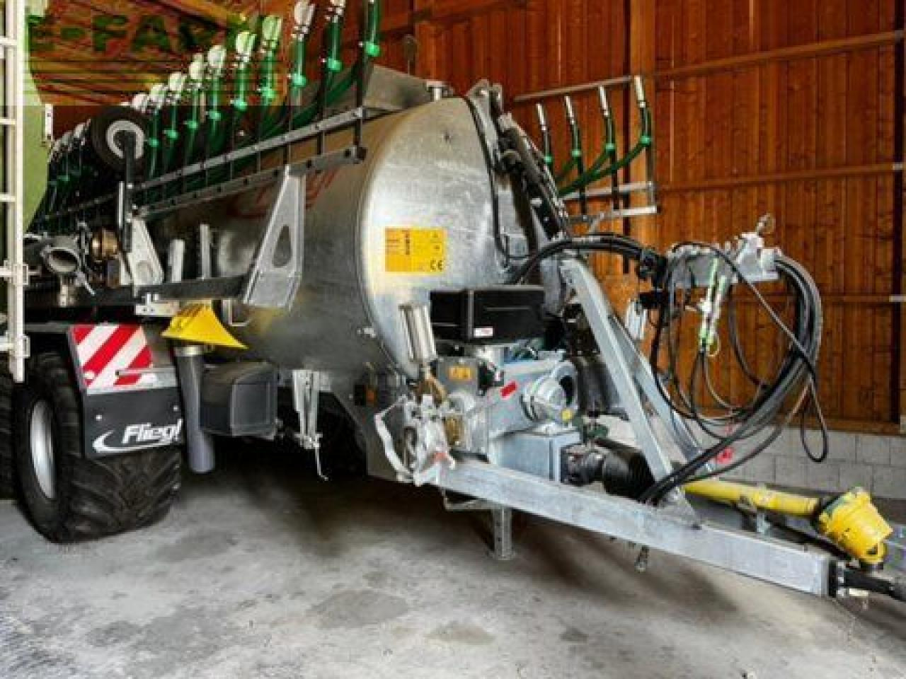 Fliegl pfw 12000 maxx-line - Cisterna de chorume: foto 1 Fliegl pfw 12000 maxx-line - Cisterna de chorume: foto 1