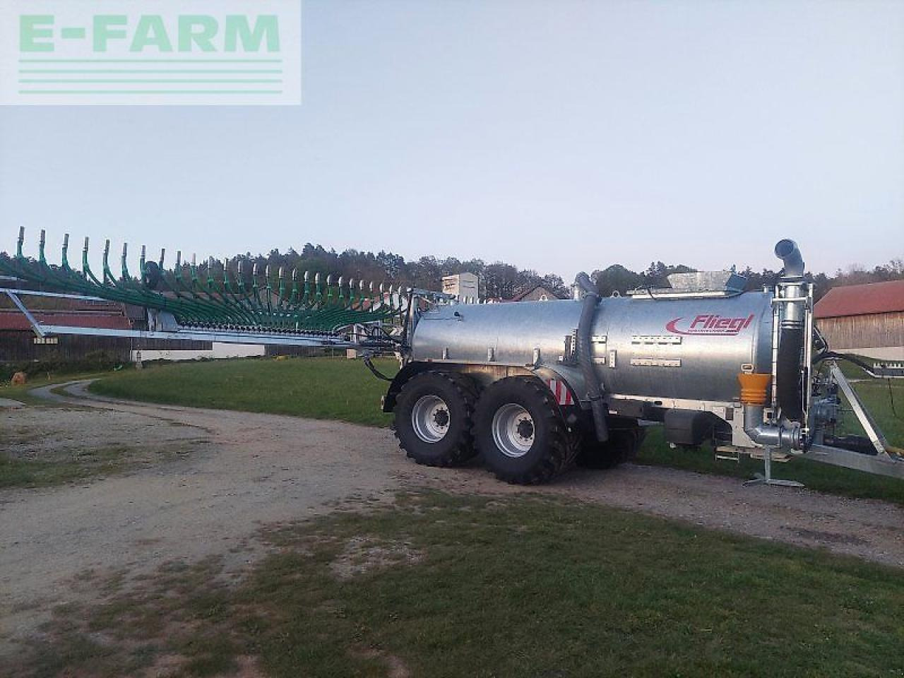 Fliegl pfw 14000 - Equipamento de fertilização: foto 3 Fliegl pfw 14000 - Equipamento de fertilização: foto 3
