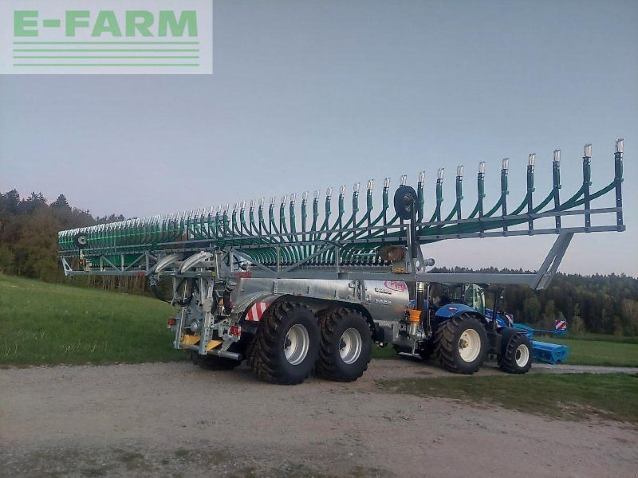 Fliegl pfw 14000 - Equipamento de fertilização: foto 2 Fliegl pfw 14000 - Equipamento de fertilização: foto 2
