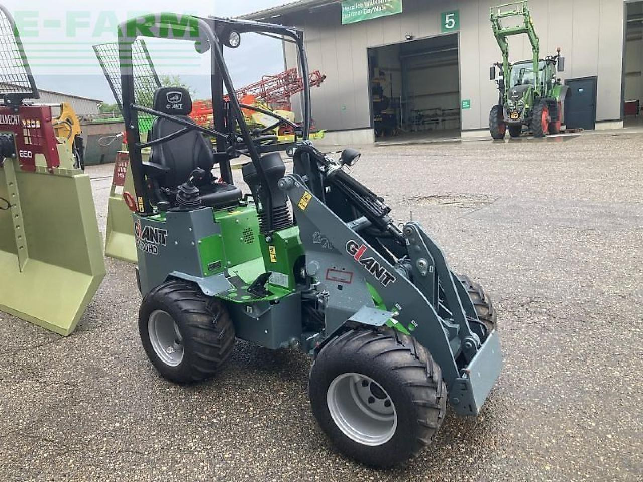 Giant g1200 - Mini escavadeira: foto 5 Giant g1200 - Mini escavadeira: foto 5