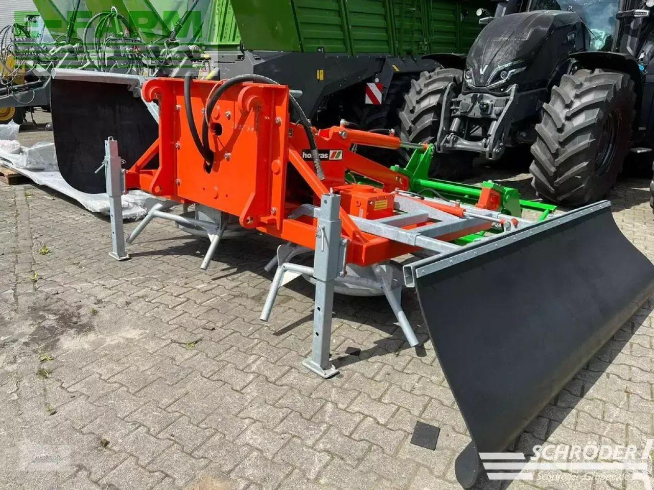 Holaras jumbo ks-shb / volvo aufnahme - Equipamento para silagem: foto 3 Holaras jumbo ks-shb / volvo aufnahme - Equipamento para silagem: foto 3