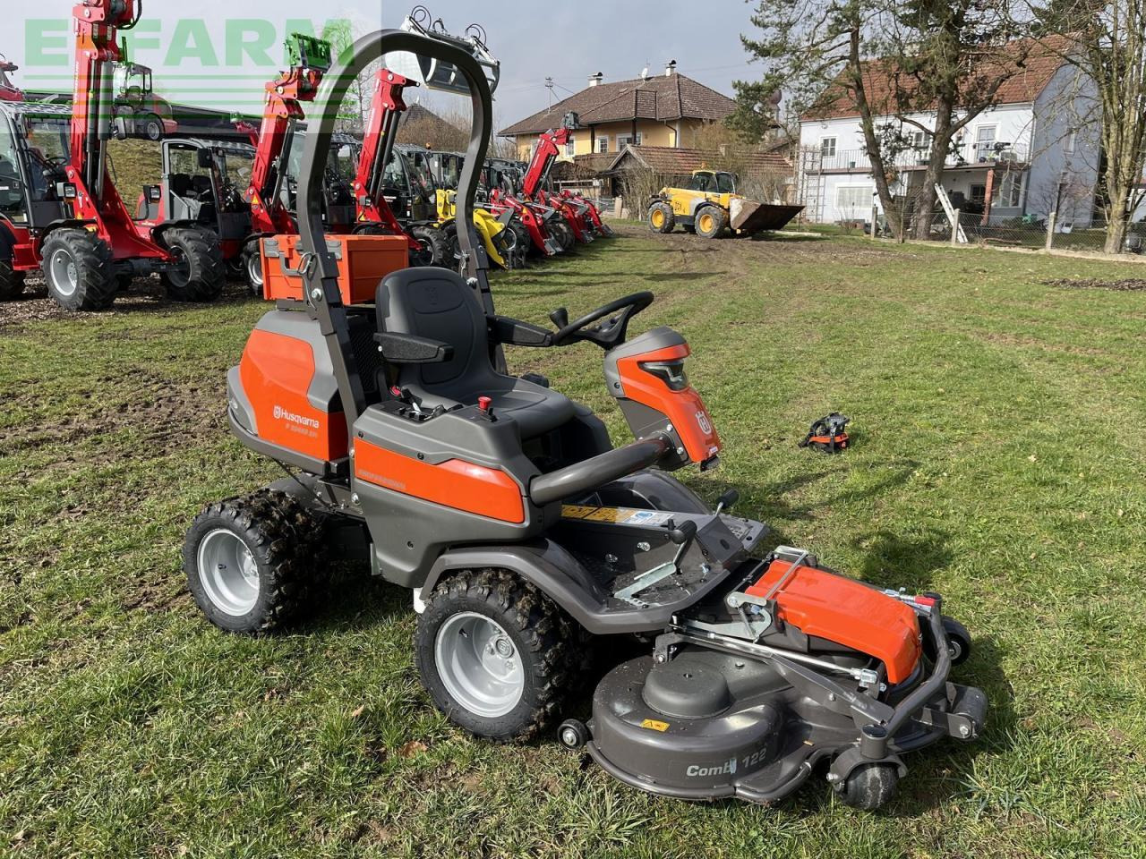 Husqvarna p 524xr efi mit funksteuerung inkl. mähdeck - Trator: foto 4 Husqvarna p 524xr efi mit funksteuerung inkl. mähdeck - Trator: foto 4
