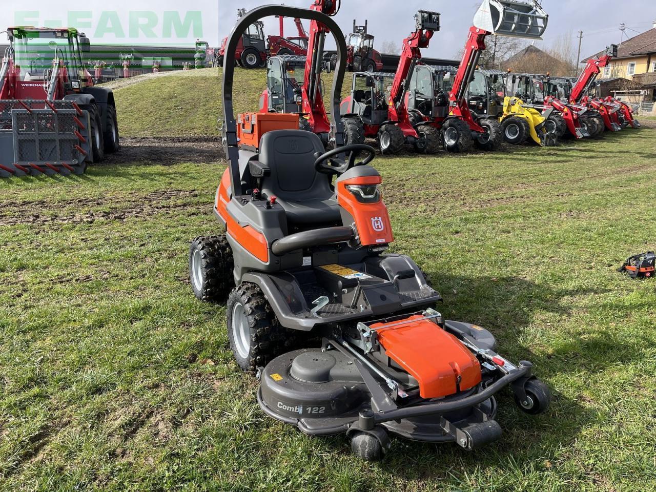 Husqvarna p 524xr efi mit funksteuerung inkl. mähdeck - Trator: foto 5 Husqvarna p 524xr efi mit funksteuerung inkl. mähdeck - Trator: foto 5