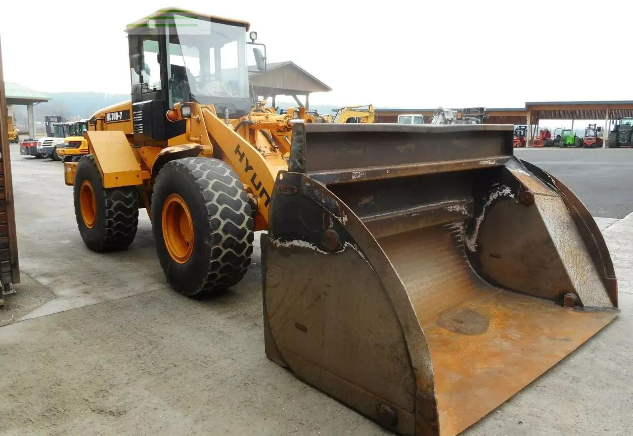 Hyundai hl740-7 mit hochkippschaufel u. volvo sw - Mini escavadeira: foto 5 Hyundai hl740-7 mit hochkippschaufel u. volvo sw - Mini escavadeira: foto 5