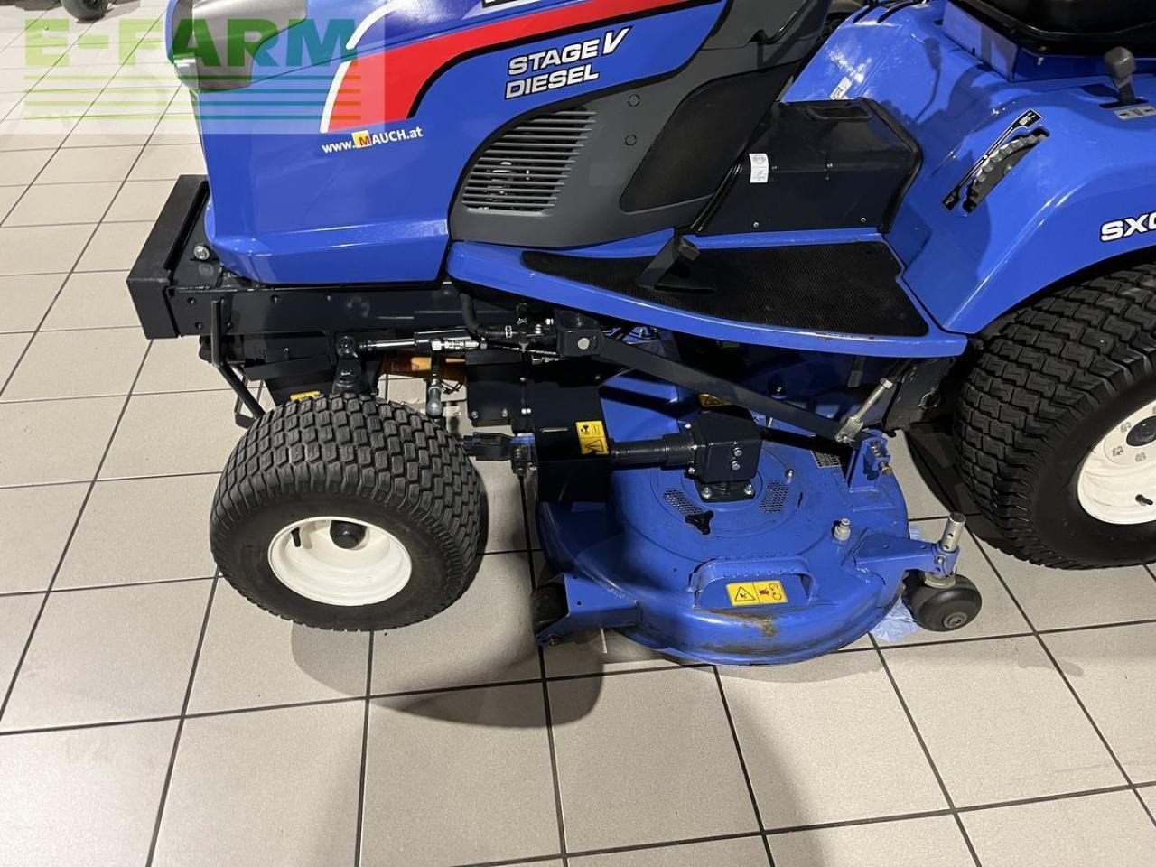 Iseki sgx 326 + mit hochentleerung dieselmotor - Trator: foto 4 Iseki sgx 326 + mit hochentleerung dieselmotor - Trator: foto 4