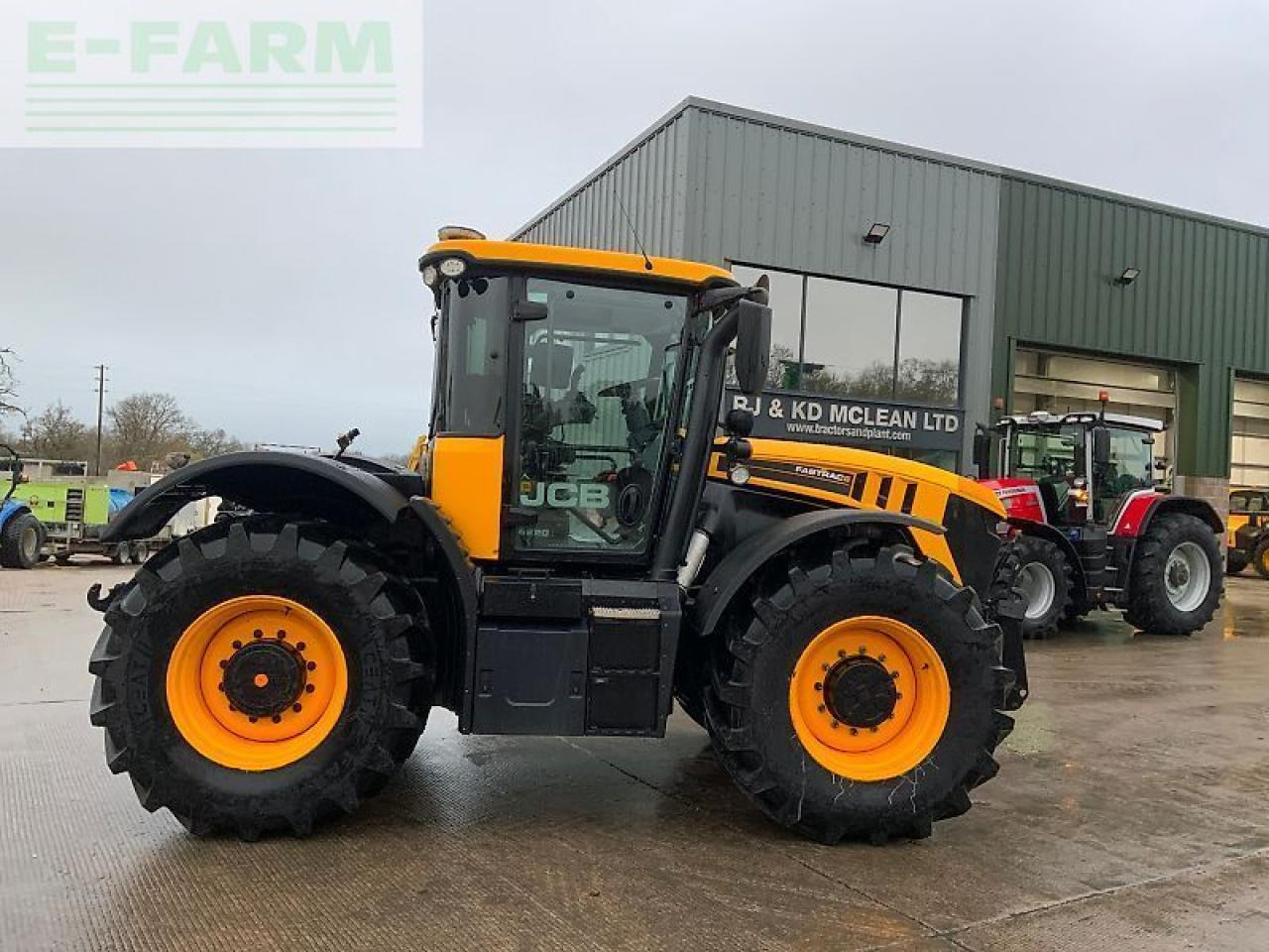 JCB 4220 fastrac tractor (st24925) - Trator: foto 1 JCB 4220 fastrac tractor (st24925) - Trator: foto 1
