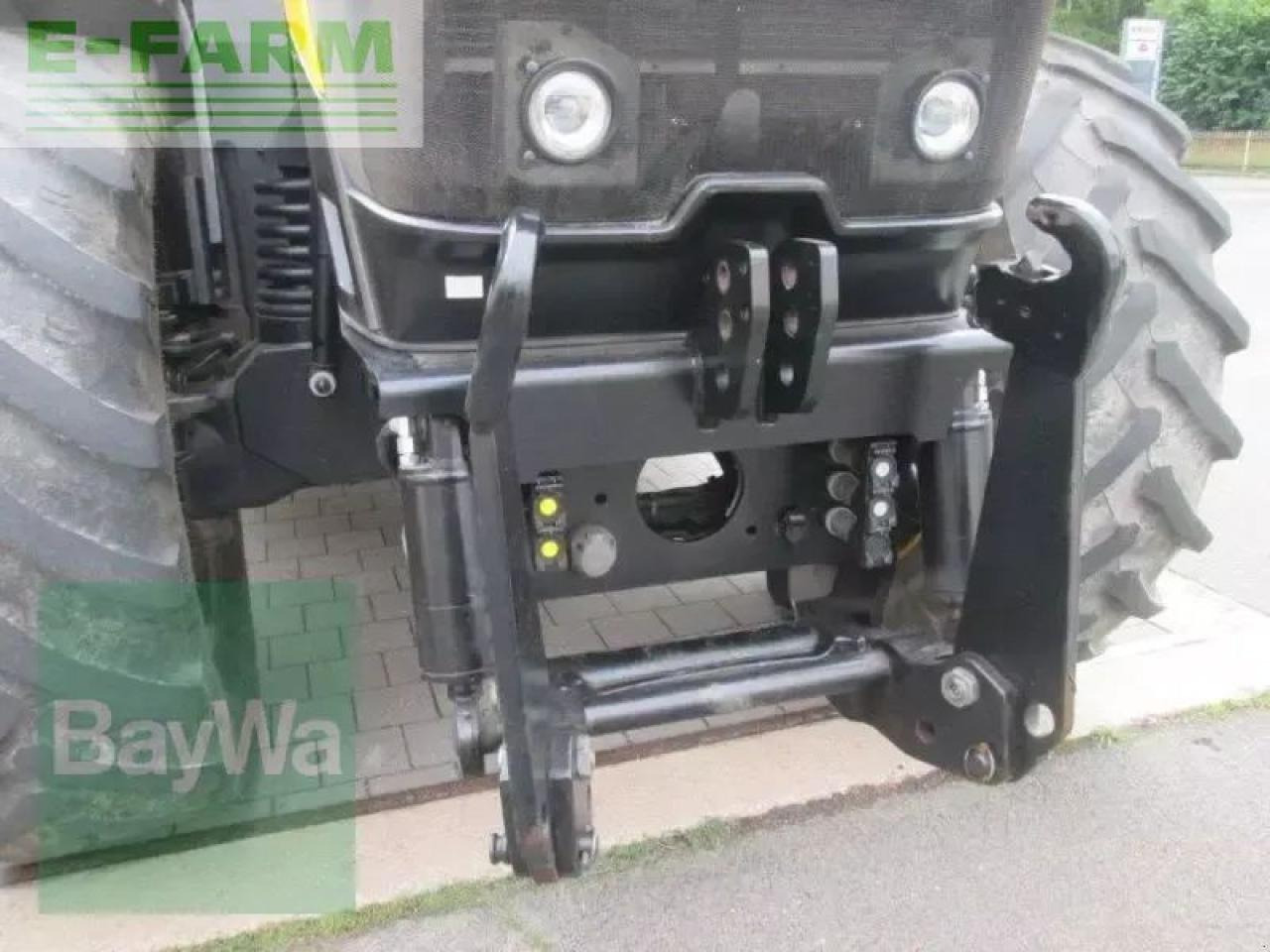 JCB jcb 8330 - Trator: foto 2 JCB jcb 8330 - Trator: foto 2