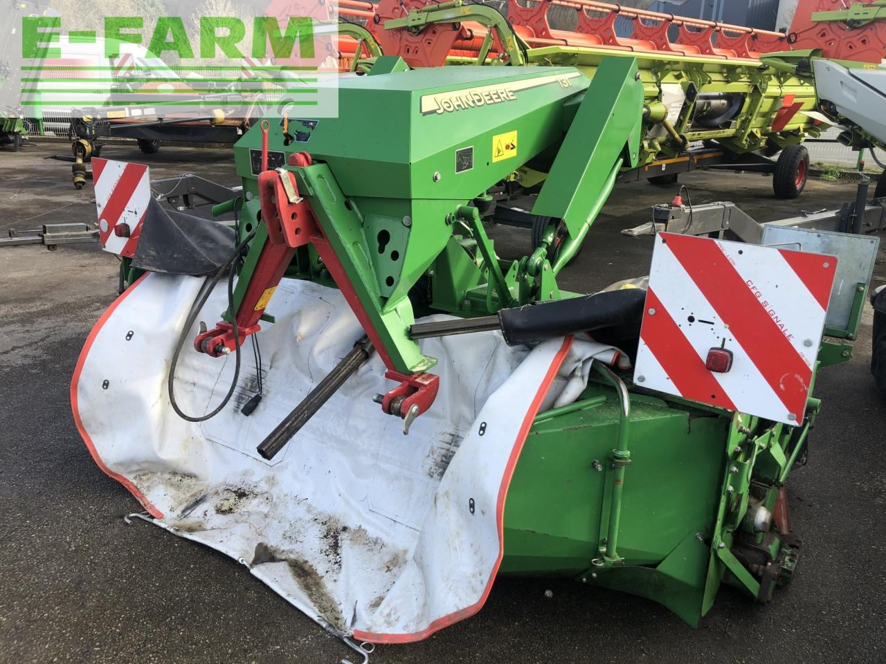John Deere 131 - Gadanheira: foto 1 John Deere 131 - Gadanheira: foto 1