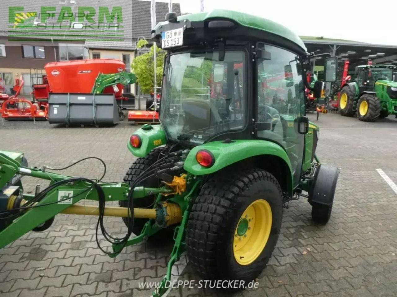 John Deere 3046r - Trator: foto 4 John Deere 3046r - Trator: foto 4
