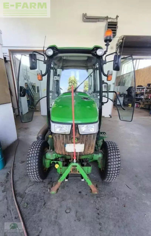 John Deere 3046r - Trator: foto 2 John Deere 3046r - Trator: foto 2