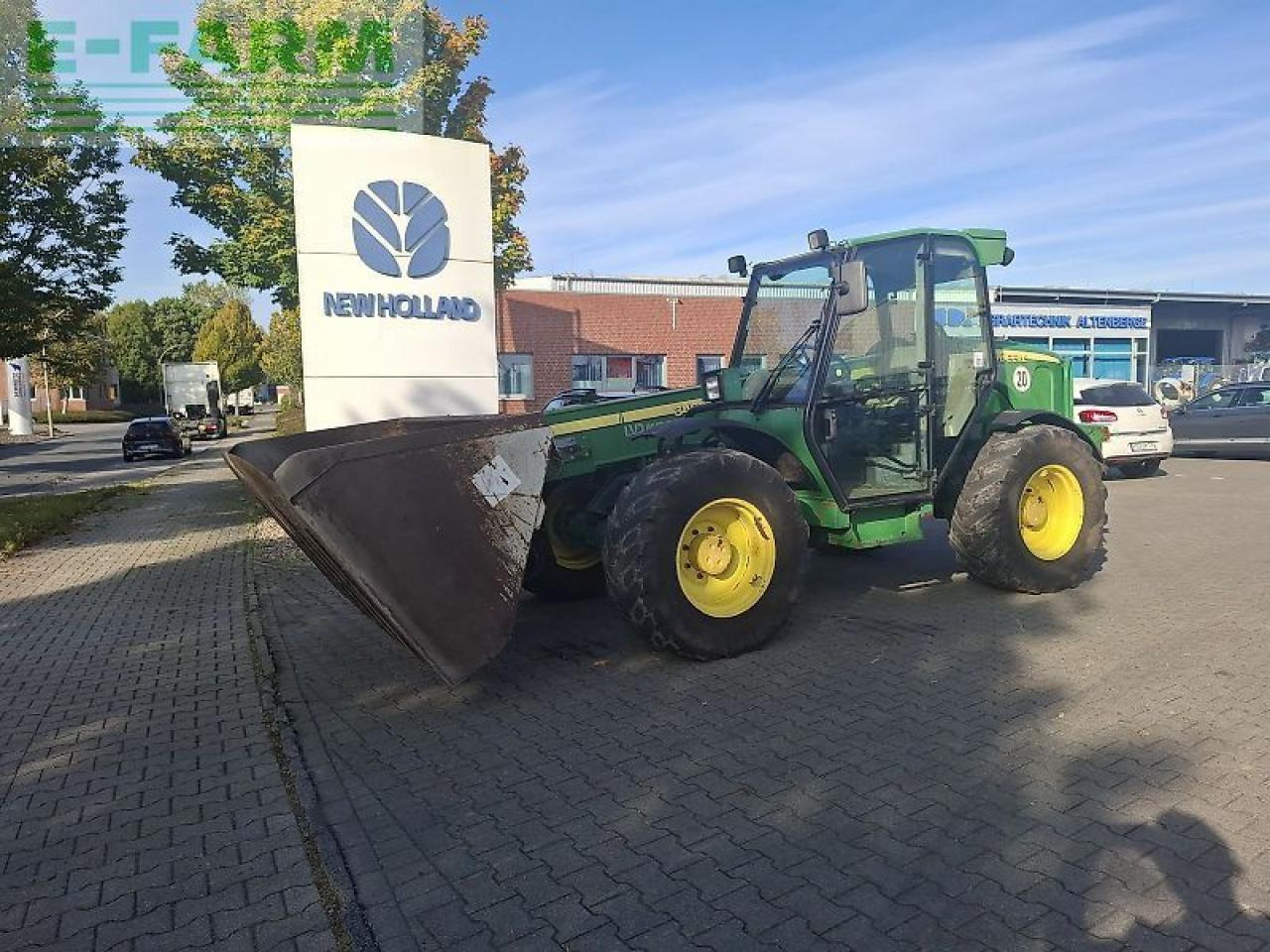 John Deere 3420 mit schaufel und palettengabel - Empilhador telescópico: foto 2 John Deere 3420 mit schaufel und palettengabel - Empilhador telescópico: foto 2