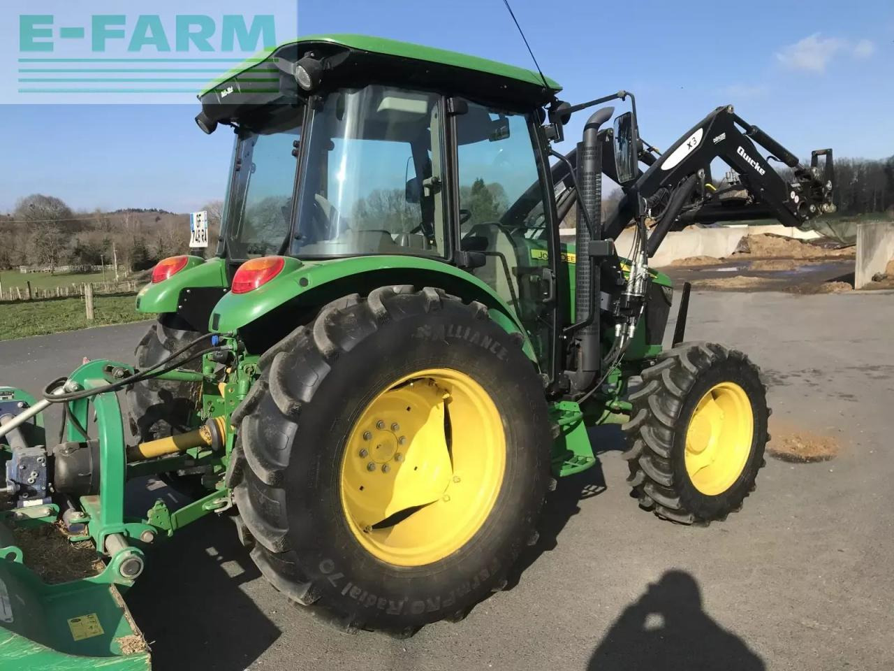 John Deere 5075 e 24/12 - Trator: foto 3 John Deere 5075 e 24/12 - Trator: foto 3