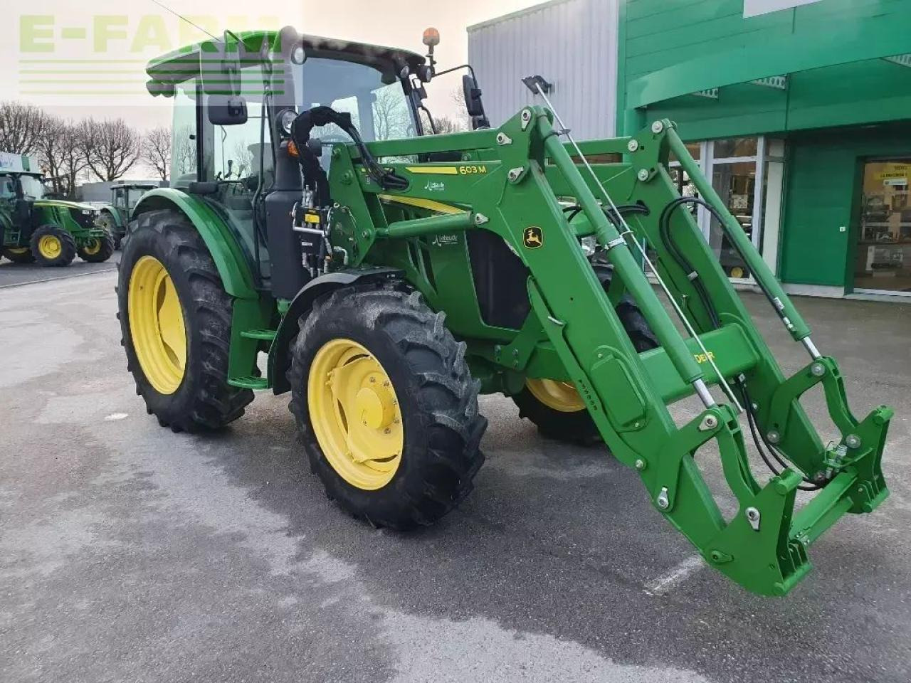 John Deere 5100 m - Trator: foto 1 John Deere 5100 m - Trator: foto 1