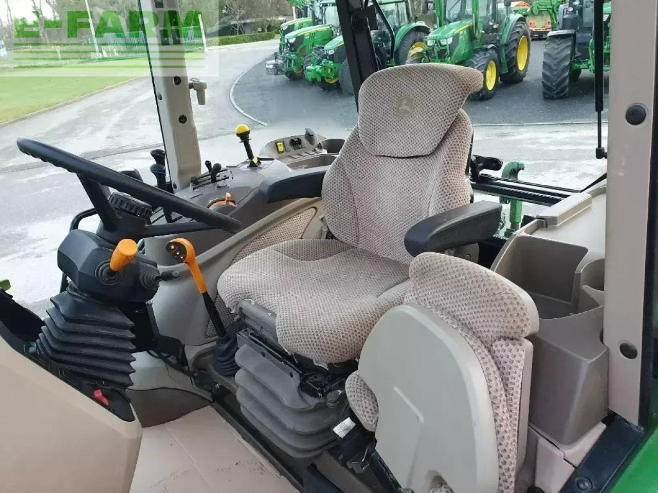 John Deere 5100 m - Trator: foto 4 John Deere 5100 m - Trator: foto 4
