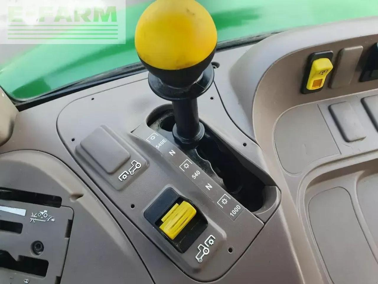 John Deere 5100 m - Trator: foto 2 John Deere 5100 m - Trator: foto 2