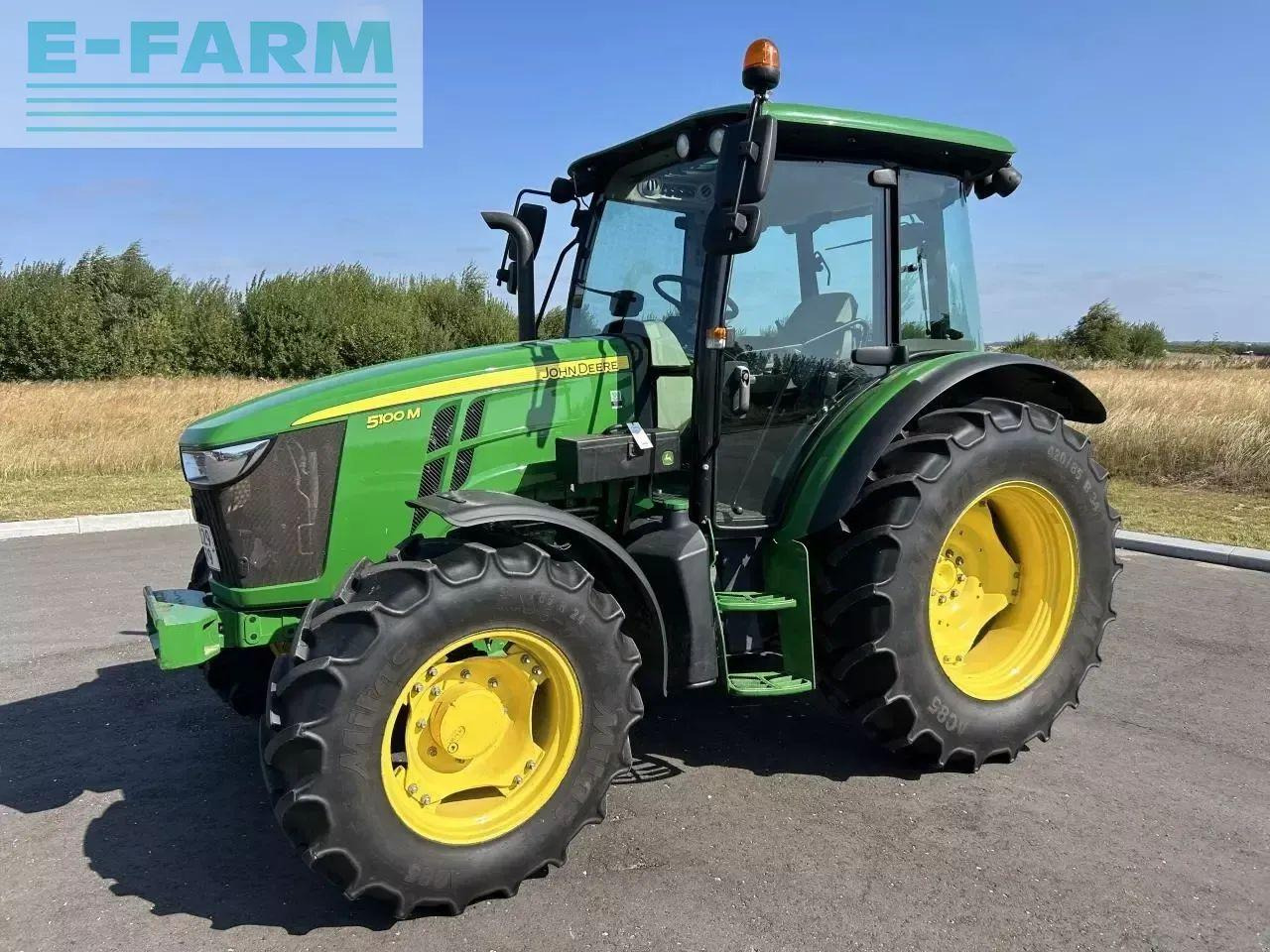 John Deere 5100m - Trator: foto 1 John Deere 5100m - Trator: foto 1