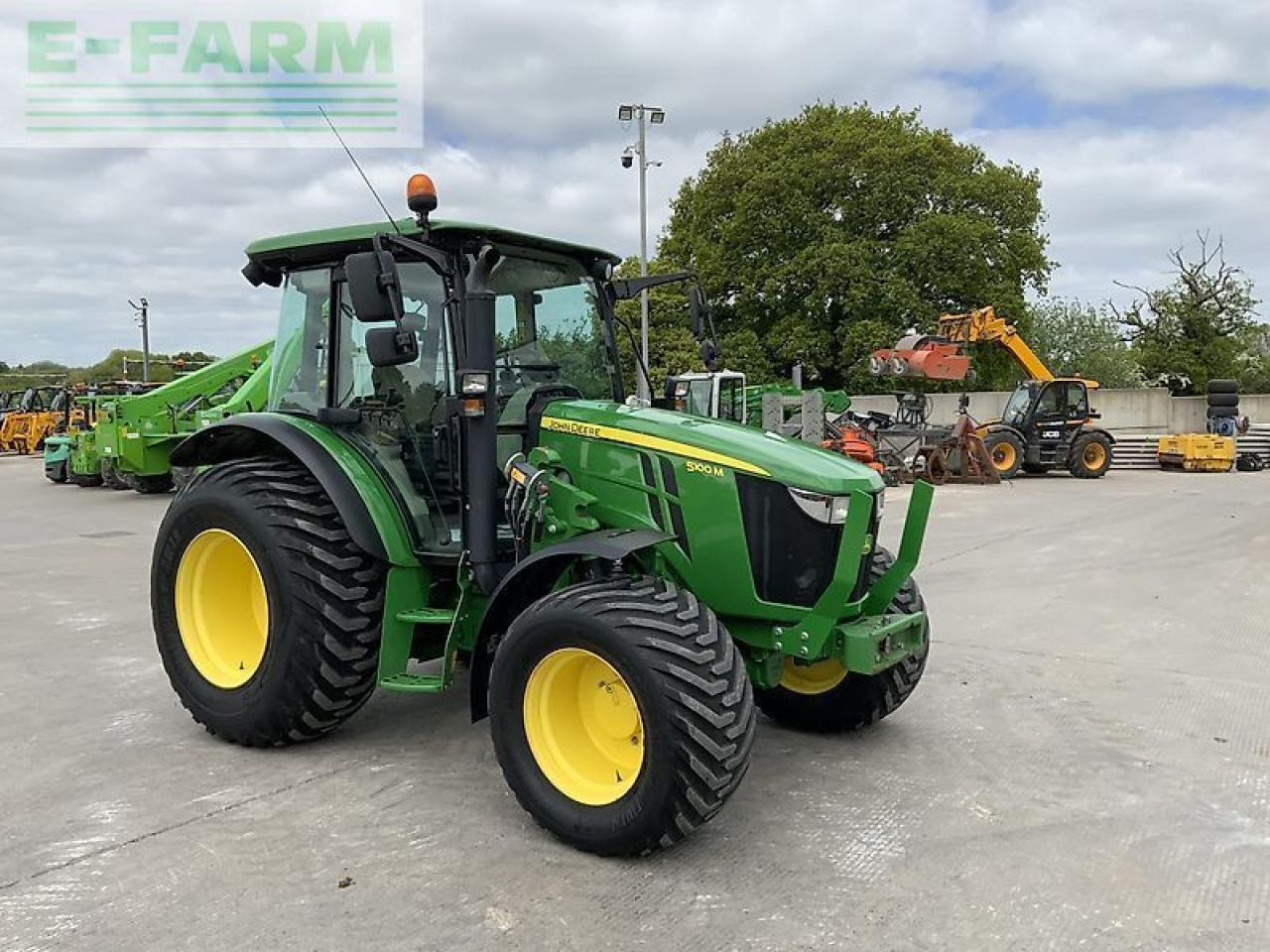 John Deere 5100m tractor (st23047) - Trator: foto 2 John Deere 5100m tractor (st23047) - Trator: foto 2