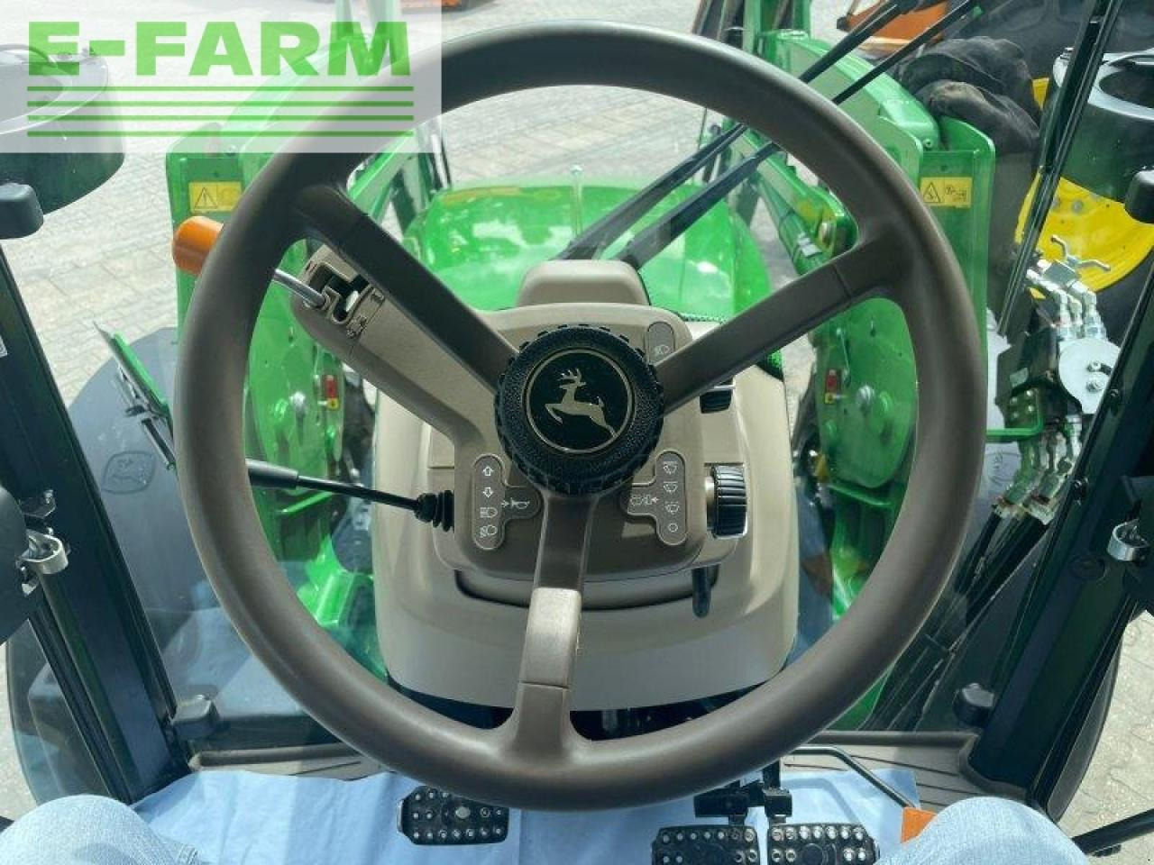 Trator John Deere 5125r 5125 r: foto 12