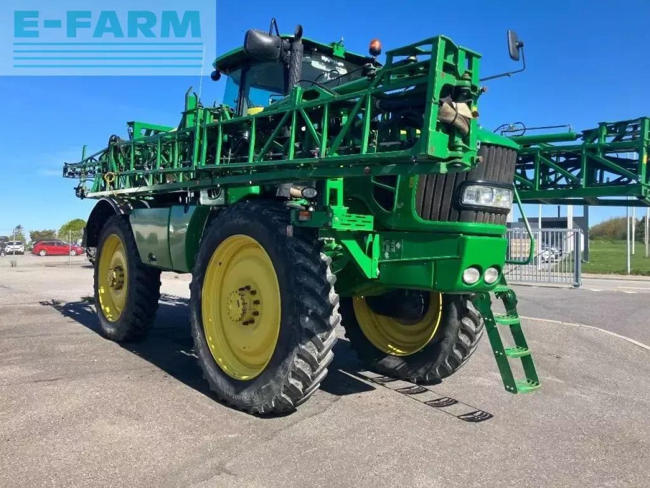 John Deere 5430 i - Pulverizador de arrastar: foto 1 John Deere 5430 i - Pulverizador de arrastar: foto 1