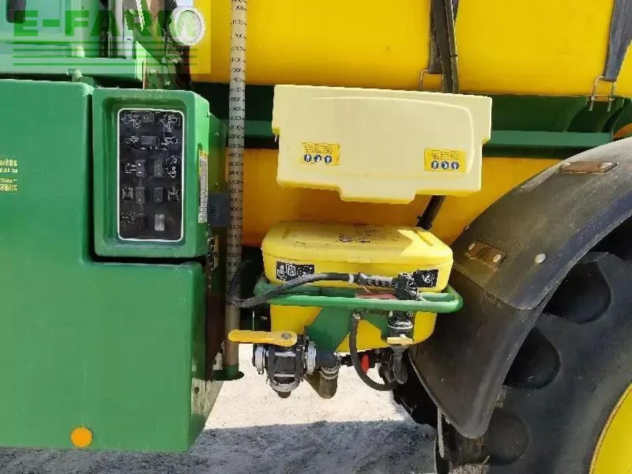 John Deere 5430i - Pulverizador de arrastar: foto 4 John Deere 5430i - Pulverizador de arrastar: foto 4