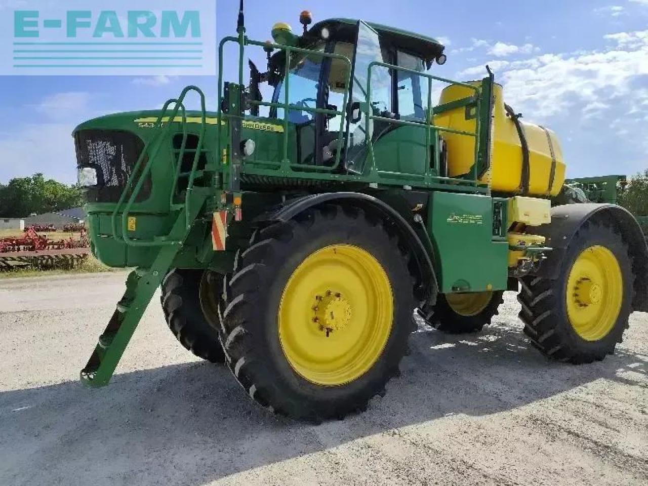 John Deere 5430i - Pulverizador de arrastar: foto 1 John Deere 5430i - Pulverizador de arrastar: foto 1