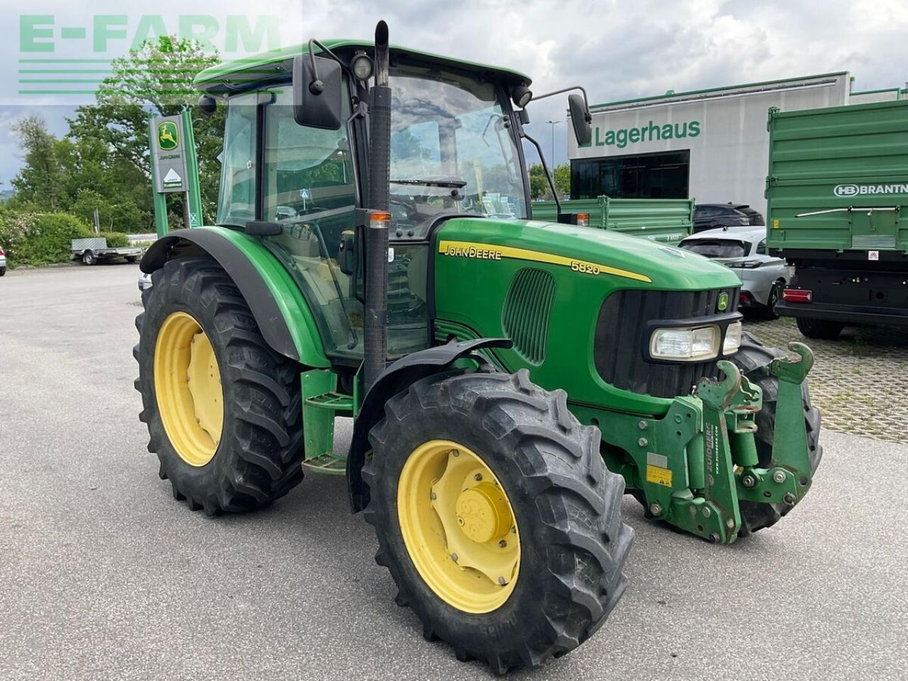 John Deere 5820 - Trator: foto 2 John Deere 5820 - Trator: foto 2
