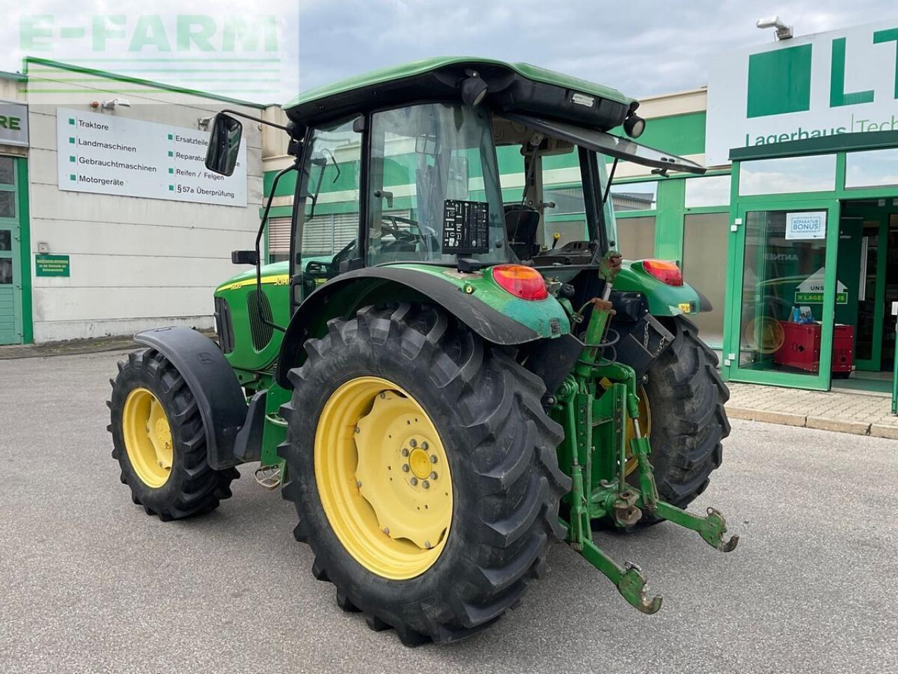 John Deere 5820 - Trator: foto 4 John Deere 5820 - Trator: foto 4