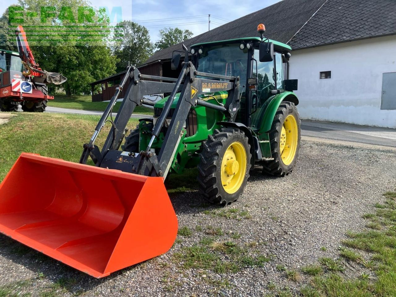 John Deere 5820 - Trator: foto 1 John Deere 5820 - Trator: foto 1