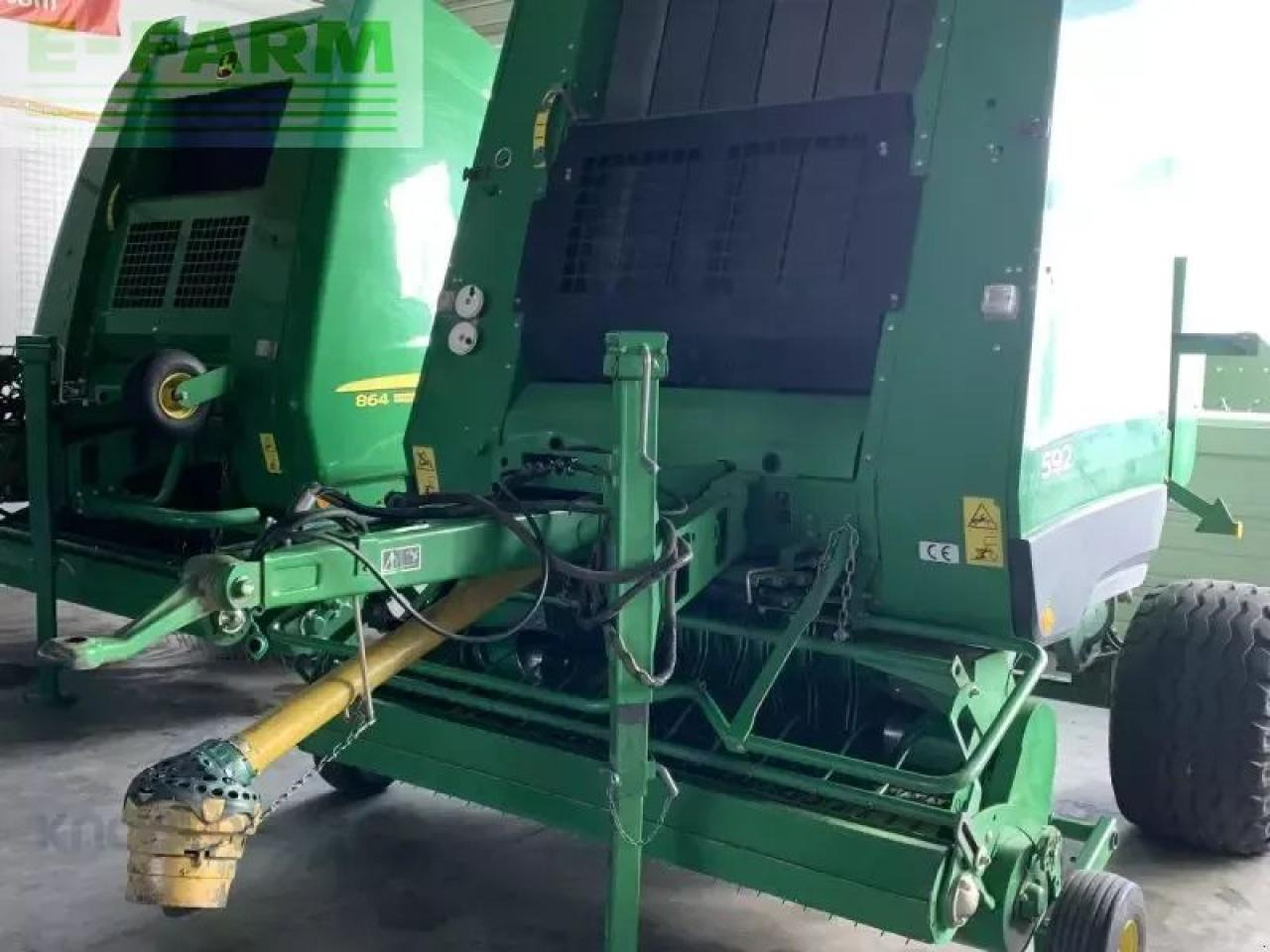 John Deere 592 maxi cut - Enfardadeira de fardos quadrados: foto 3 John Deere 592 maxi cut - Enfardadeira de fardos quadrados: foto 3