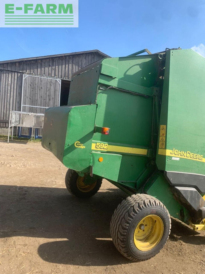 John Deere 592C - Enfardadeira de fardos quadrados: foto 5 John Deere 592C - Enfardadeira de fardos quadrados: foto 5