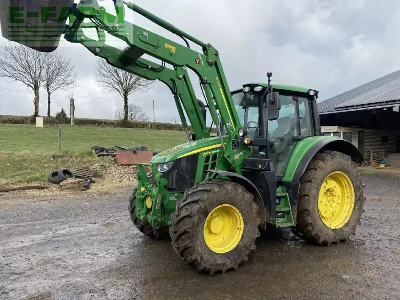 John Deere 6110 m command quad + - Trator: foto 1 John Deere 6110 m command quad + - Trator: foto 1