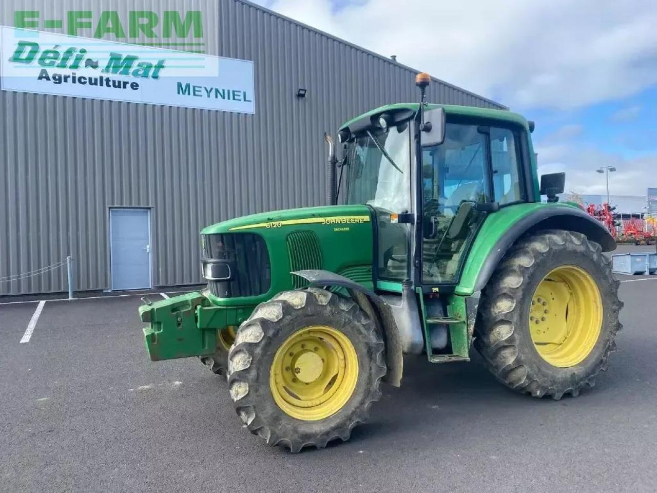 John Deere 6120 premium - Trator: foto 1 John Deere 6120 premium - Trator: foto 1