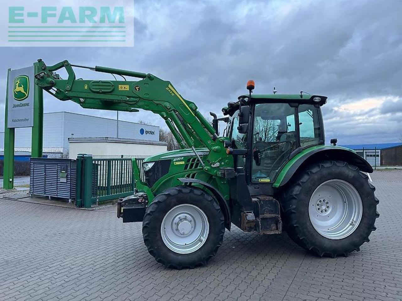 John Deere 6120r - Trator: foto 4 John Deere 6120r - Trator: foto 4
