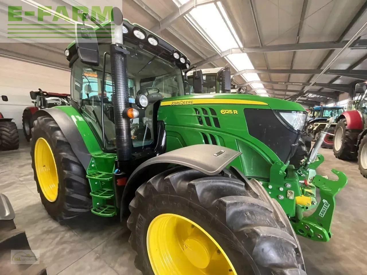 John Deere 6125 r - Trator: foto 3 John Deere 6125 r - Trator: foto 3