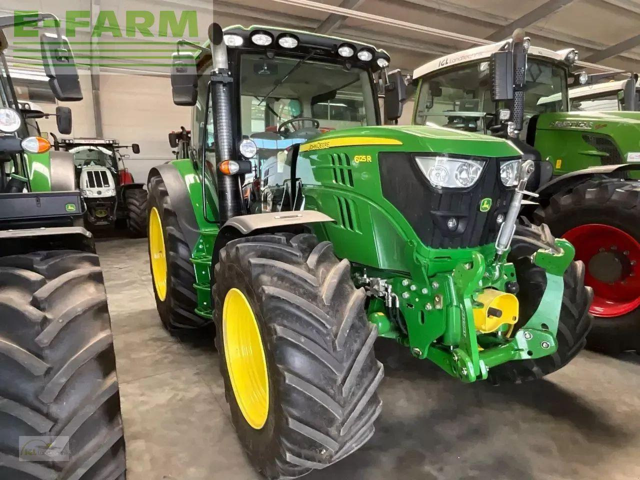John Deere 6125 r - Trator: foto 1 John Deere 6125 r - Trator: foto 1